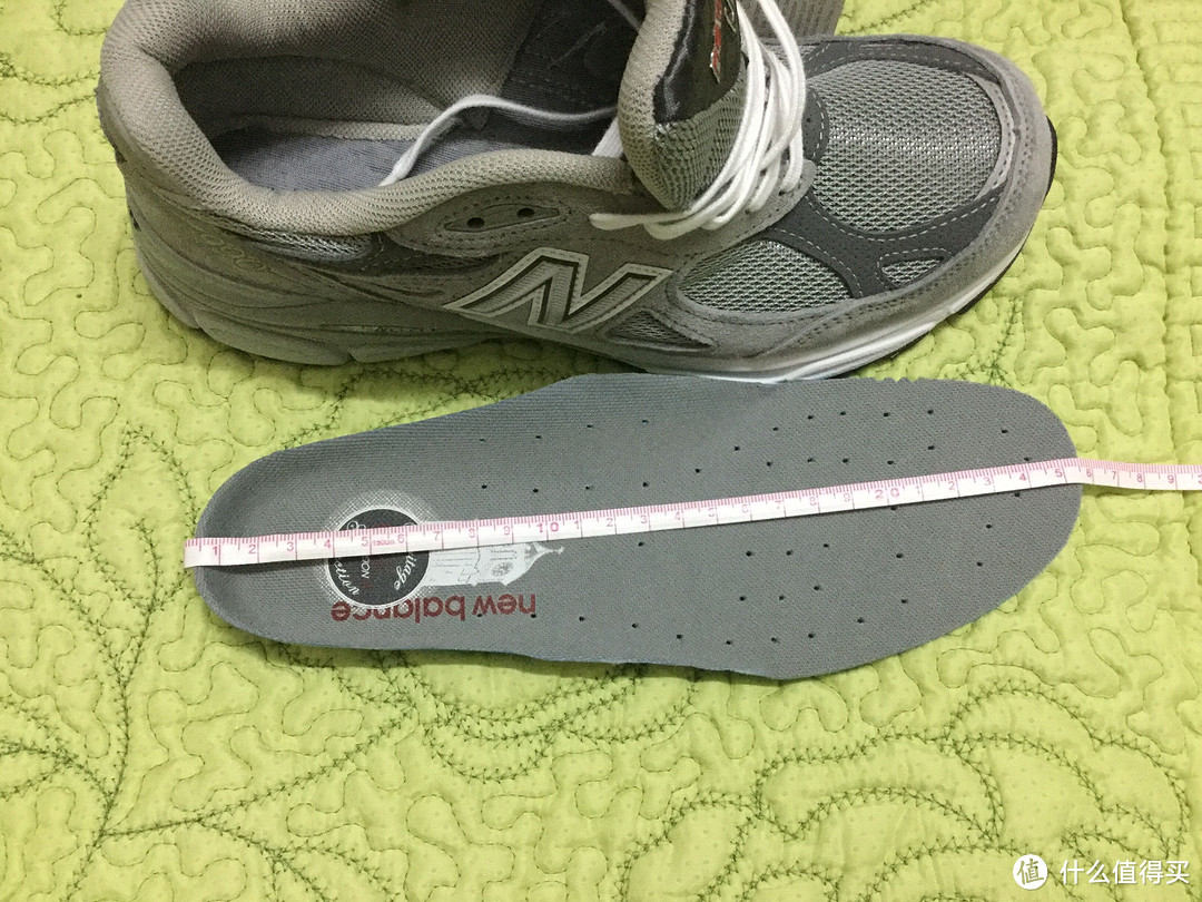 指望脚下生风的new balance 990系列跑鞋，为了霸占封面的跑鞋及跑步小白简装真人秀