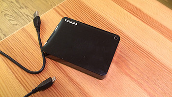 #原创新人# 可以照镜子的移动硬盘：TOSHIBA 东芝 Canvio 分享系列USB3.0  2TB移动硬盘