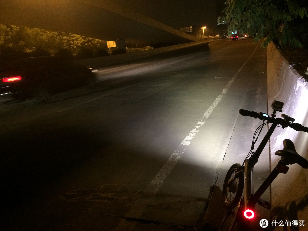 #本站首晒#FENIX 菲尼克斯 BC30 自行车大灯