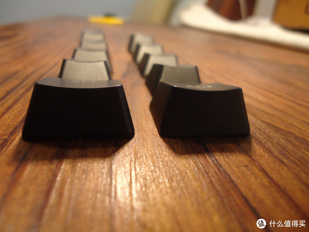 比想象中的要好：金士顿阿洛伊机樱桃青轴械键盘