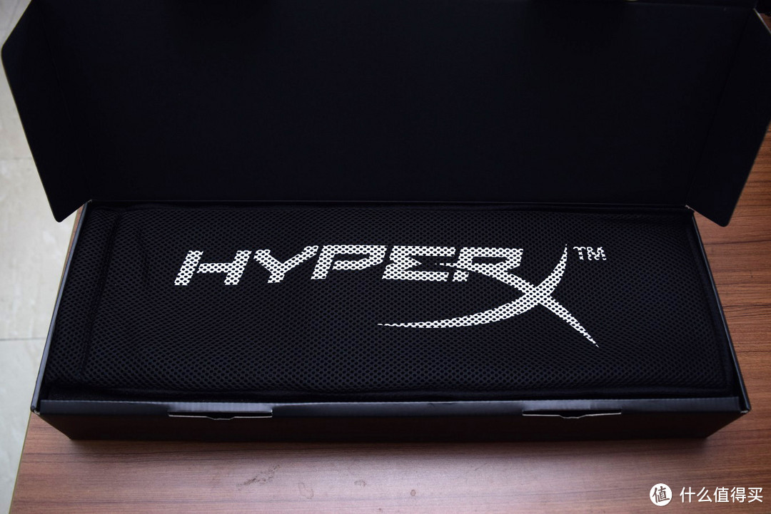 金士顿跨界首秀 HyperX Alloy FPS 青轴机械键盘