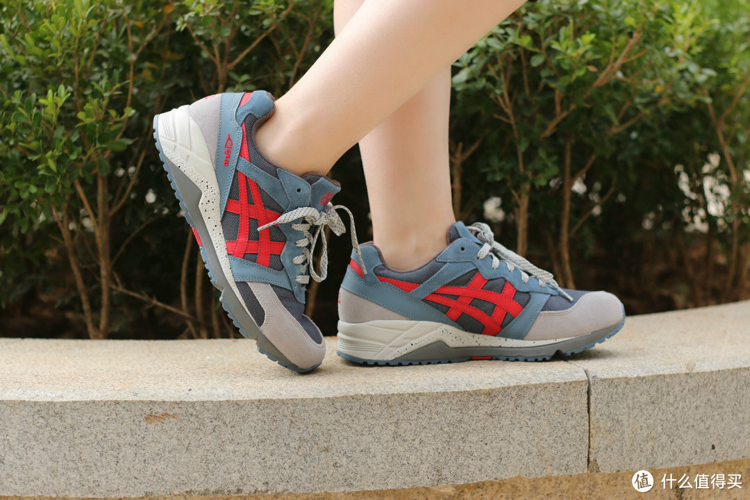 ASICS 亚瑟士 2016新款 GEL-LIQUE 复古跑鞋