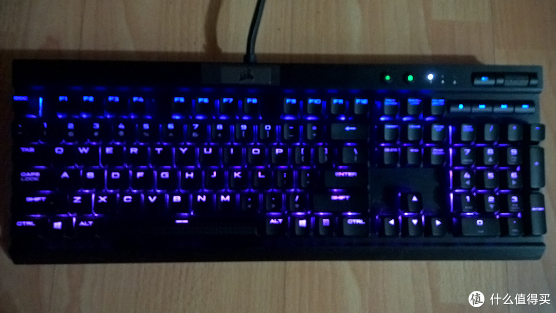 海盗船 K70 RGB MX Speed Silver银轴 机械键盘 开箱