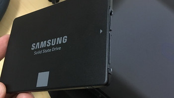三星 750 EVO 固态硬盘安装展示(前板|光驱架|系统)