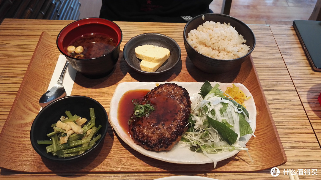 岚山天龙寺附近一间饭店的午餐定食，很不错吃