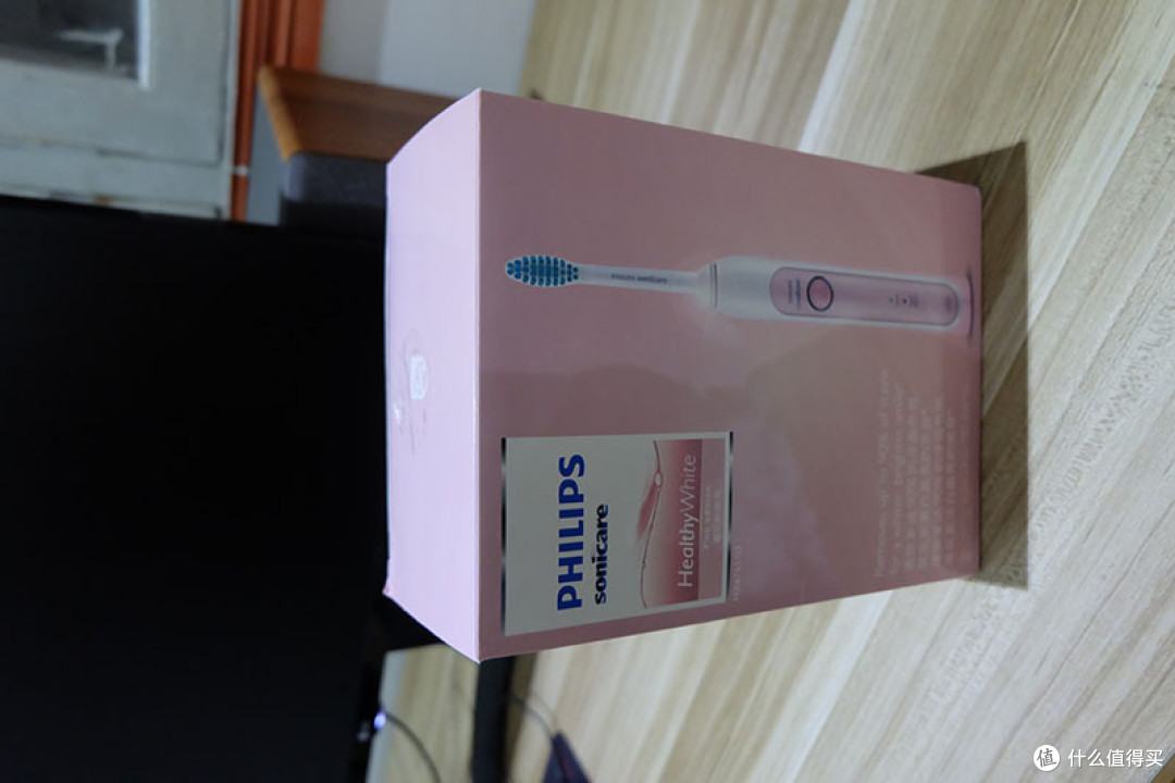 我的第一把电动牙刷:PHILIPS 飞利浦 HX6761 声波震动牙刷 开箱