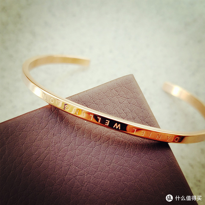 #本站首晒# Daniel Wellington 丹尼尔·惠灵顿 Classic Cuff 玫瑰金手镯