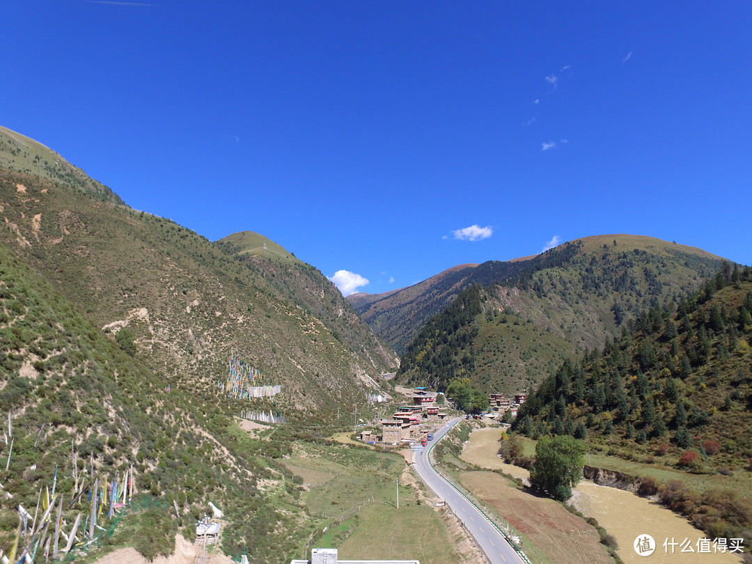 五天一千公里，体验川西高原的风景与藏族的风土人情