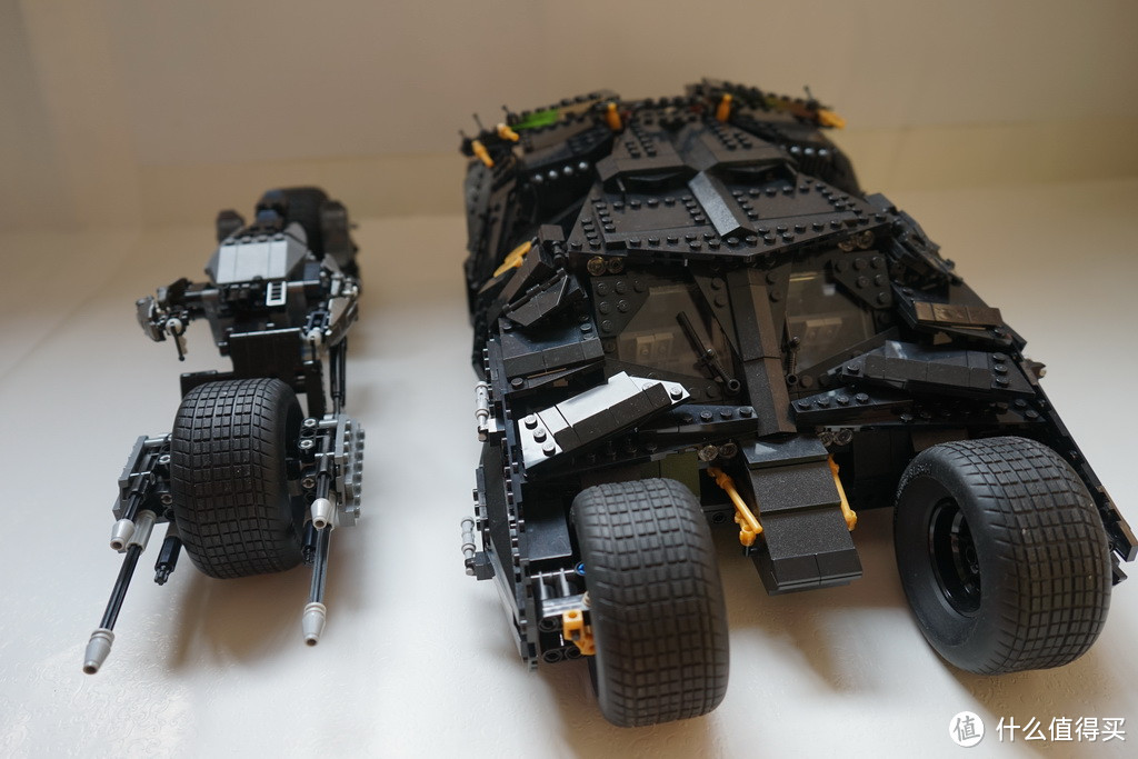 乐高还能这么拼： 复刻 LEGO 乐高 限量版5004590 蝙蝠侠摩托