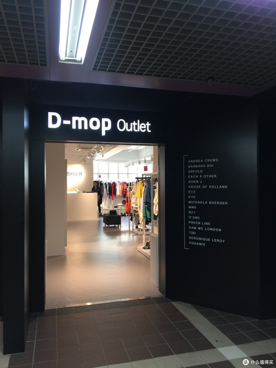 这么低的折扣 奢侈品也可以买一买了——香港购物之新海怡广场