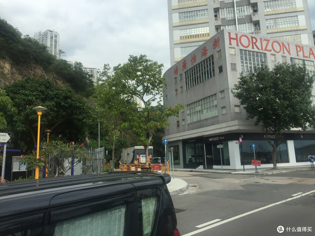 这么低的折扣 奢侈品也可以买一买了——香港购物之新海怡广场