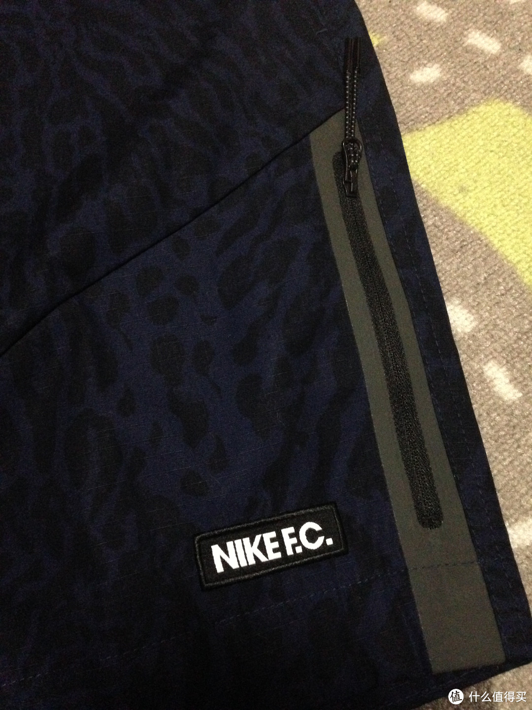 秋天才买的短裤！NIKE 耐克 F.C. V442 ALLOVER PRINT 迷彩短裤