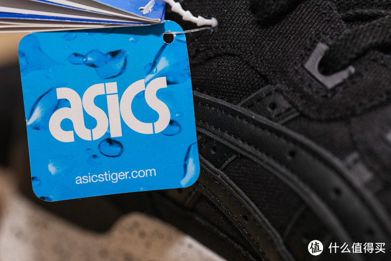 泼墨黑白配： ASICS 亚瑟士 Gel-Lyte III 休闲运动鞋（附对比NB 996）