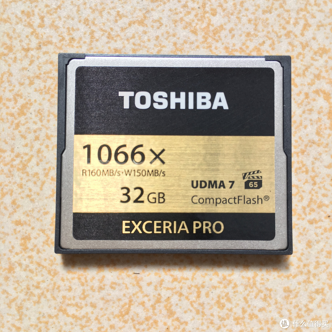 TOSHIBA EXCERIA PRO 1066X CF 32G(R160/W150)