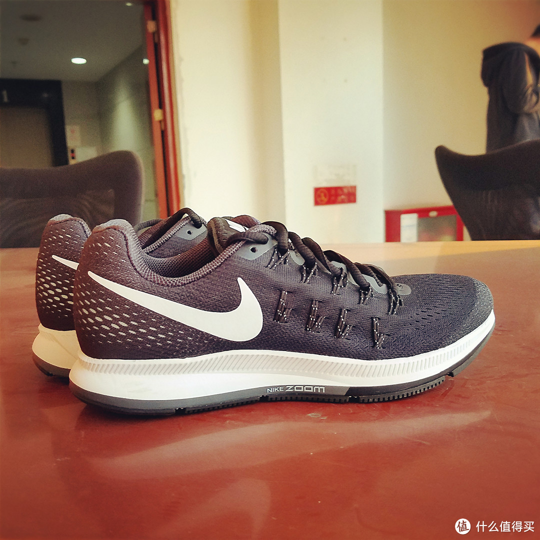 Nike 耐克 Air Zoom Pegasus 33 男士跑步鞋 开箱晒图