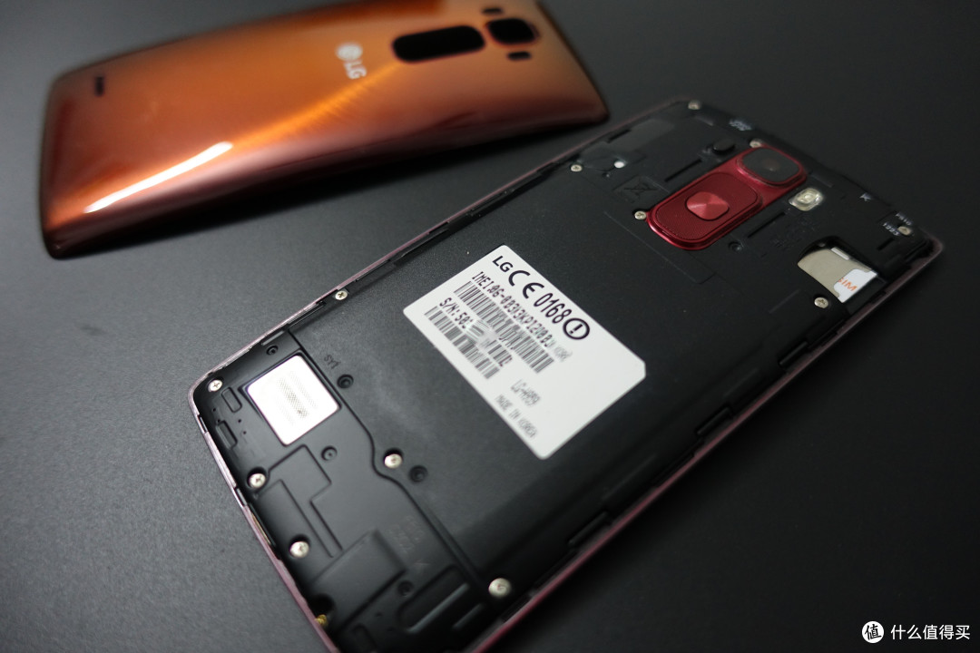 掰弯容易出问题 — 给LG G Flex 2换电池