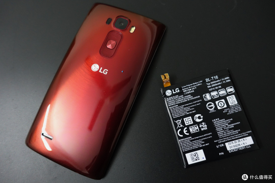 掰弯容易出问题 — 给LG G Flex 2换电池