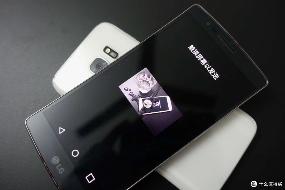 掰弯容易出问题 — 给LG G Flex 2换电池