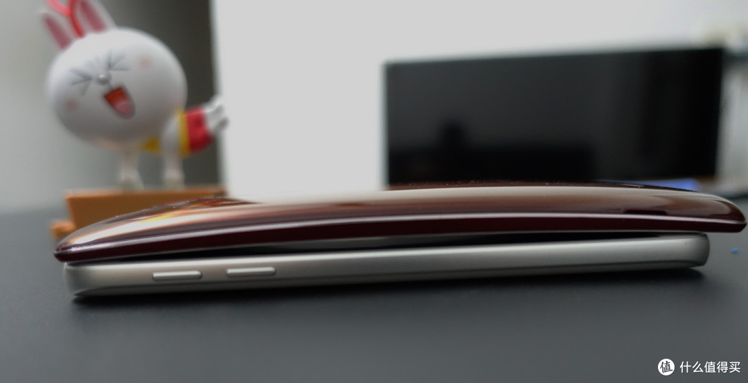 掰弯容易出问题 — 给LG G Flex 2换电池