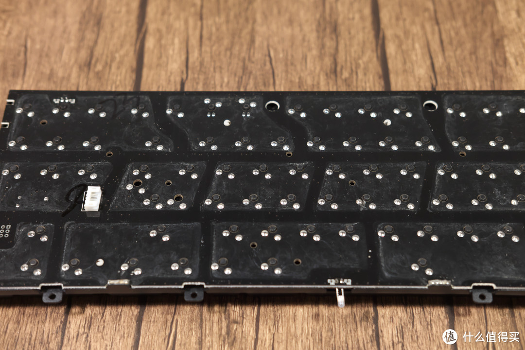 Razer 雷蛇 黑寡妇蜘蛛竞技版 2014 机械键盘 换轴维修记录
