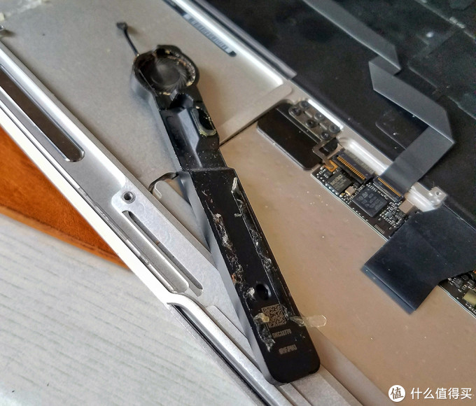 #原创新人# 标新立异，与众不同——改变 MacBook Air 键盘背光灯颜色