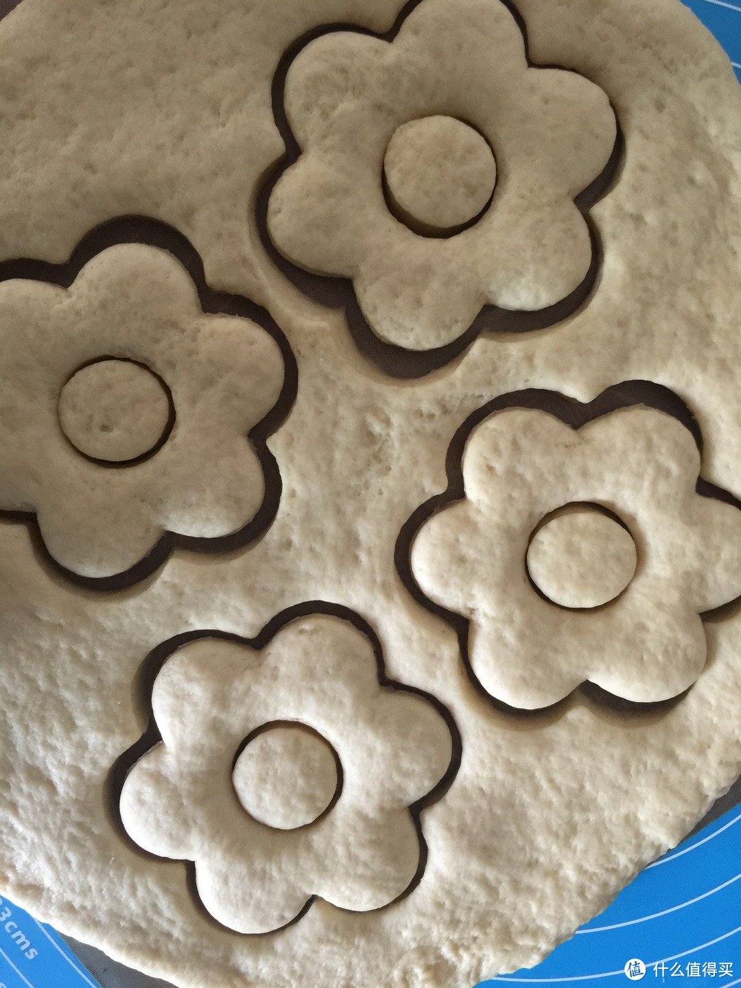 有意思的亲子烘焙：复制儿子的甜甜圈玩具