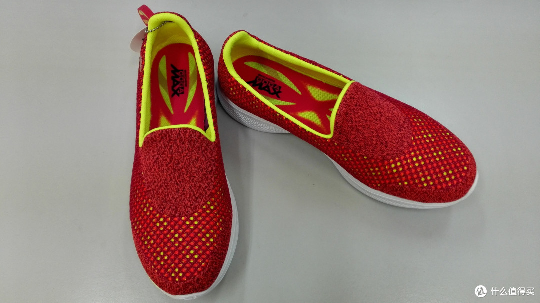 “送礼就送鞋”送给老妈的健步鞋——Skechers 斯凯奇 go walk 4