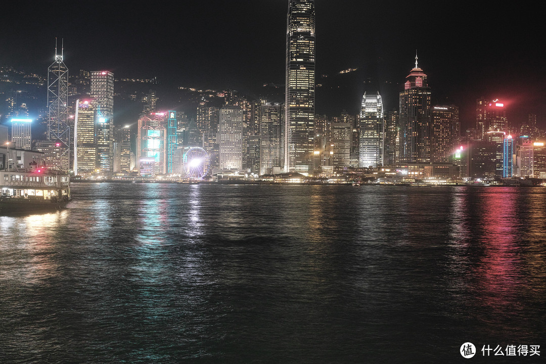 海港城外的夜景，还是不错的