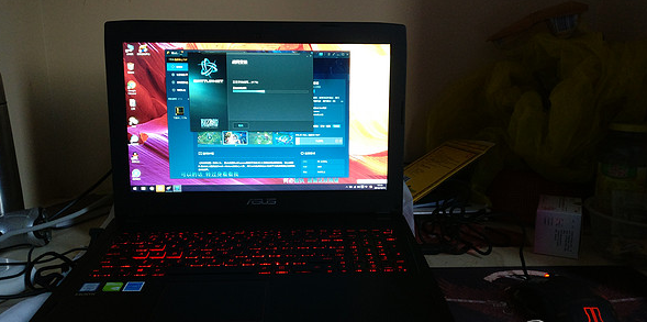 ASUS/华硕飞行堡垒FX60VM GTX 1060 3G 游戏本酷睿i7-6700HQ 黑色8GB