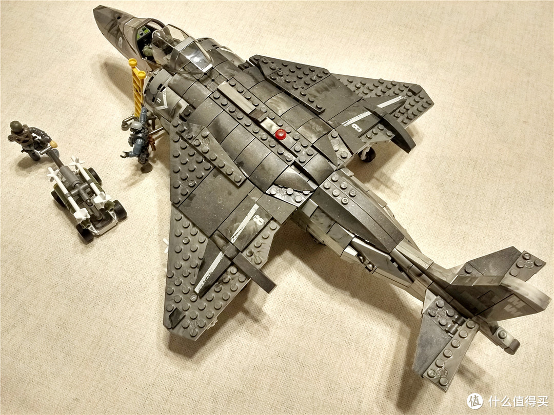 MEGA BLOKS 美高 使命召唤系列 CNG86 av-8鹞式战斗机 拼插模型 开箱简评