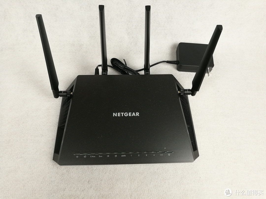 为了全室友的幸福：人均275！NETGEAR 美国网件 R7800 AC2600M 双频无线路由器 晒单