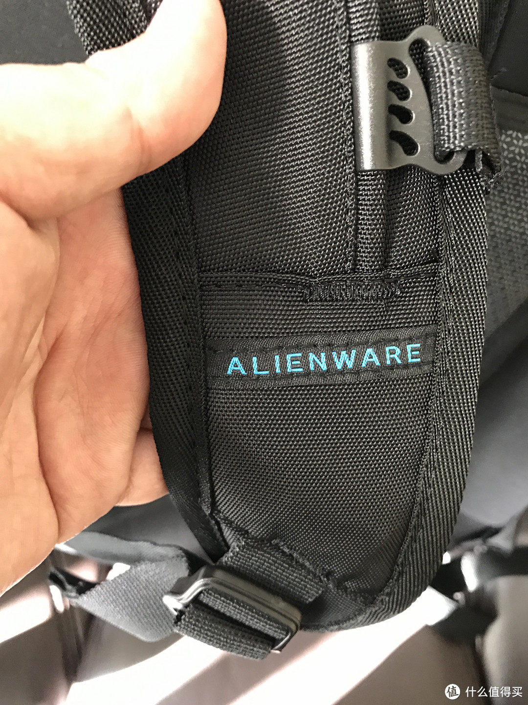 全球第一批?  Alienware 外星人 二代15寸敢死队电脑背包 晒单