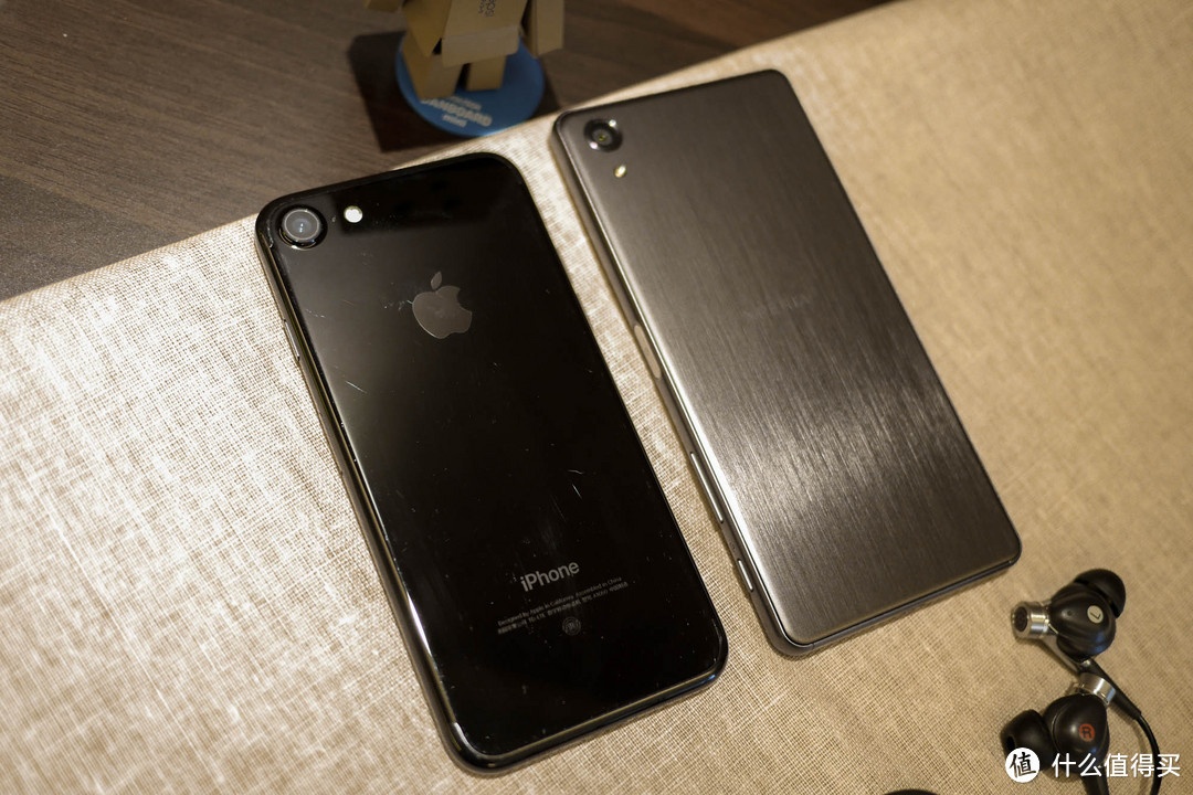 #原创新人#裸奔吧，兄弟！给你一个真实的 iPhone 7 亮黑版 裸奔感受