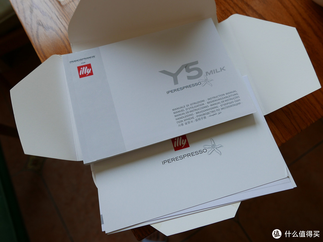 illy Y5 MILK 全自动 touch 胶囊咖啡机 开箱