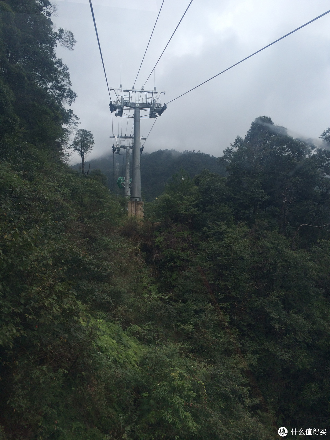 云中漫步三清山，峰林奇观花岗岩