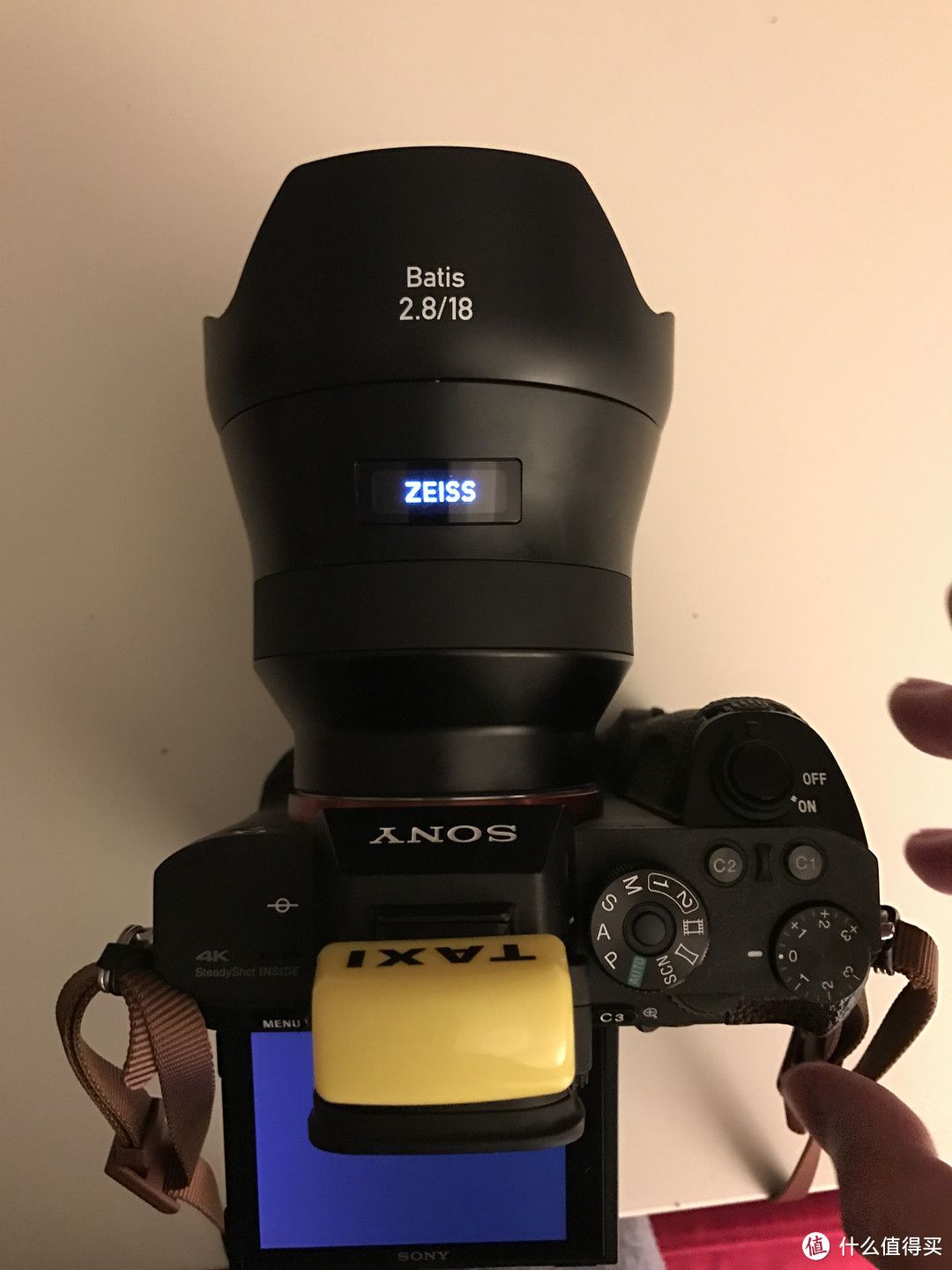 那一抹蓝：SONY 索尼 微单 E卡口 蔡司 Batis 18/2.8 镜头 开箱