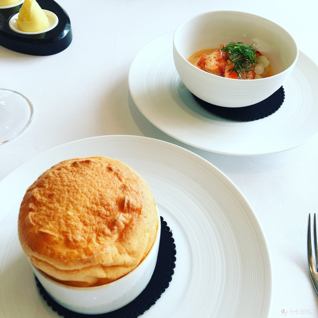 一间值得发朋友圈法料二星 — Caprice 香港四季酒店