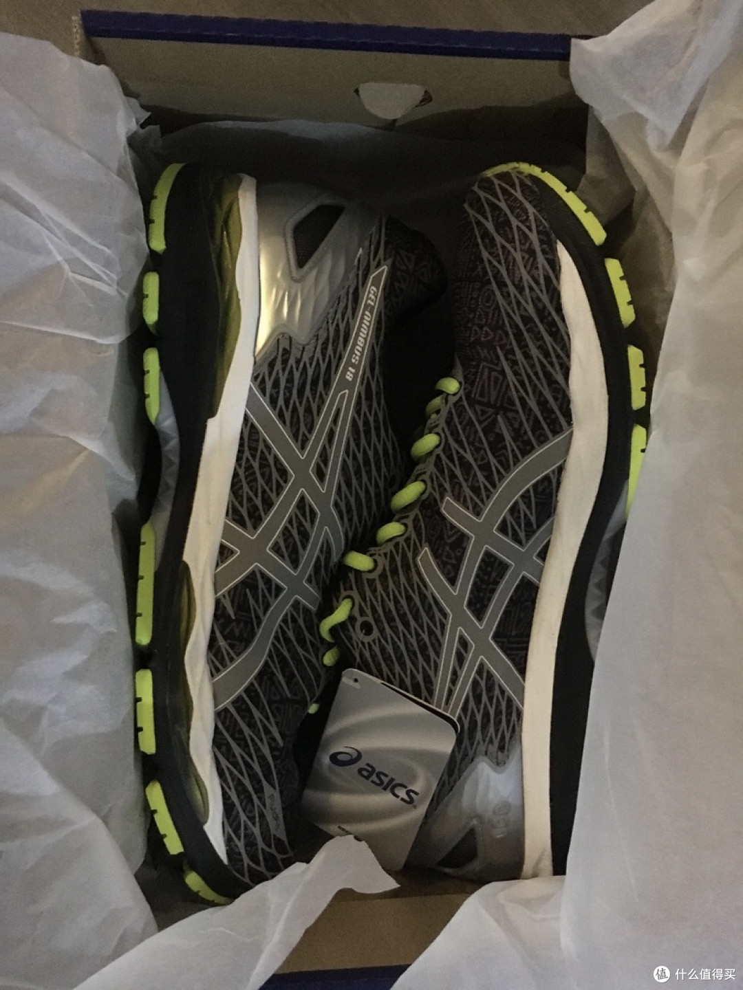 ASICS 亚瑟士 GEL-NIMBUS 18 LITE SHOW 男士跑鞋 开箱