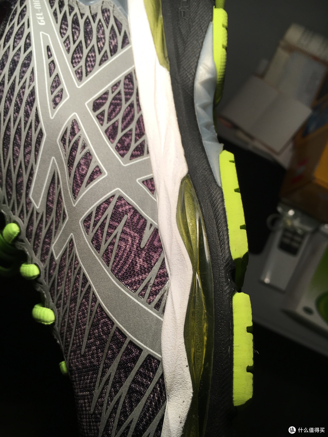 ASICS 亚瑟士 GEL-NIMBUS 18 LITE SHOW 男士跑鞋 开箱