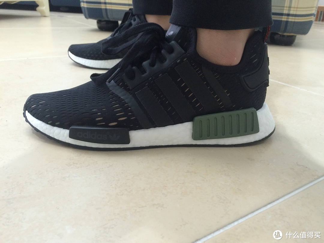 巴黎 Foot Locker 购回 adidas 阿迪达斯 Originals NMD R1体验