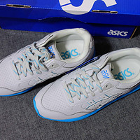 除了stan smith，你也可以选择这款舒适Gel底的小白鞋 ASICS 亚瑟士 GEL Saga Retro Running Shoe