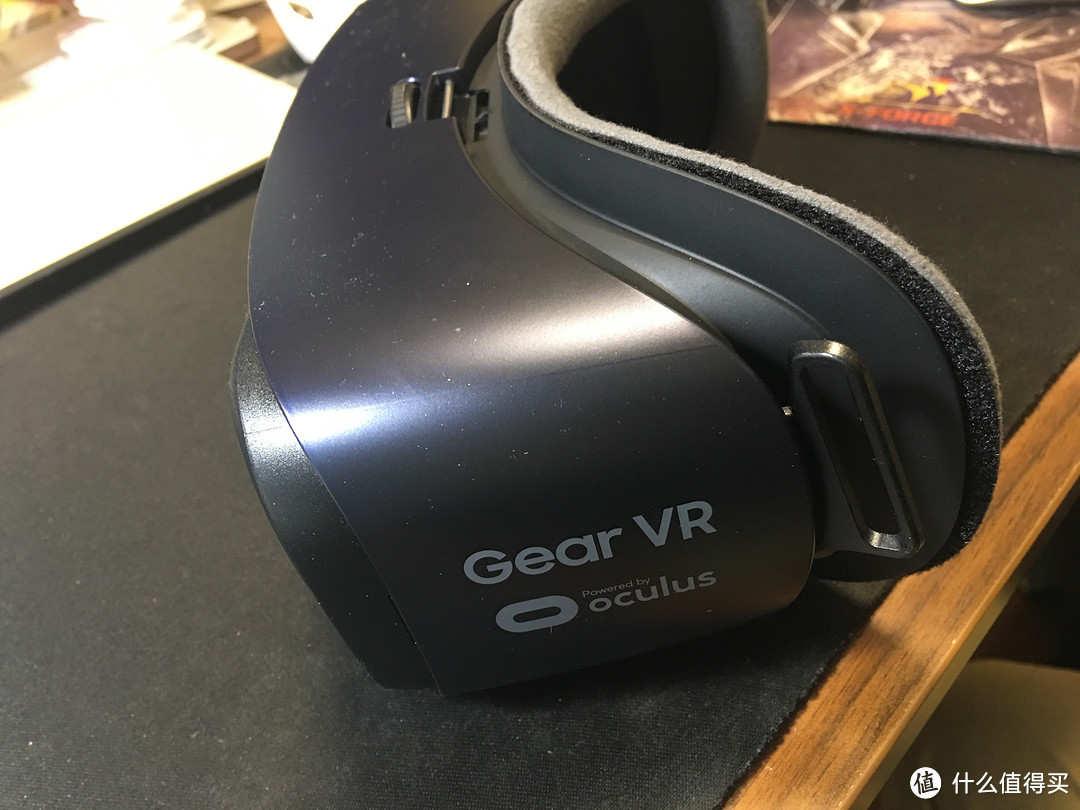 我的第一台vr设备！SAMSUNG 三星gear vr 4 眼镜