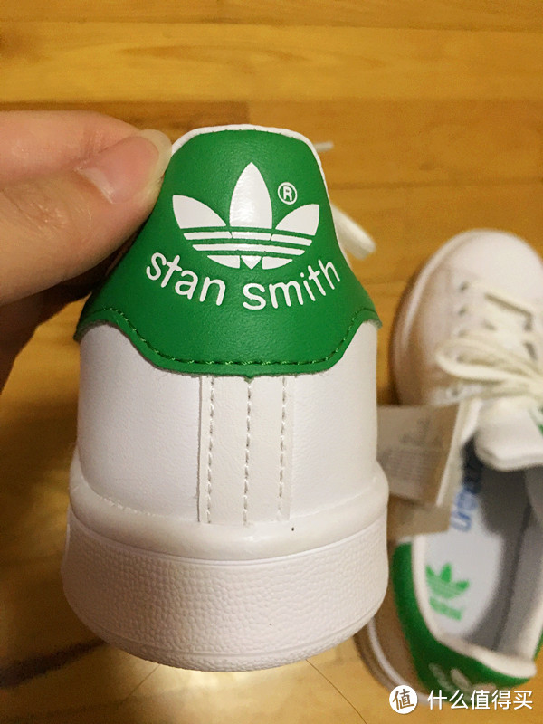 即使烂大街也确实很好看 — Adidas 阿迪达斯 Stan Smith 板鞋 开箱