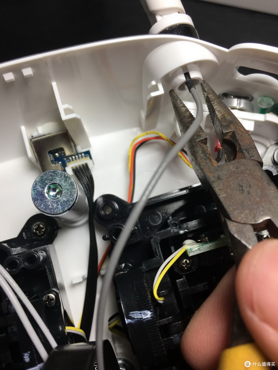 让你的无人机飞的更稳,看的更远 — DJI 遥控器增程改装教程