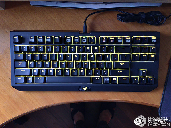 终不似，少年游 — RAZER 雷蛇 黑寡妇蜘蛛 竞技幻彩版机械键盘 开箱