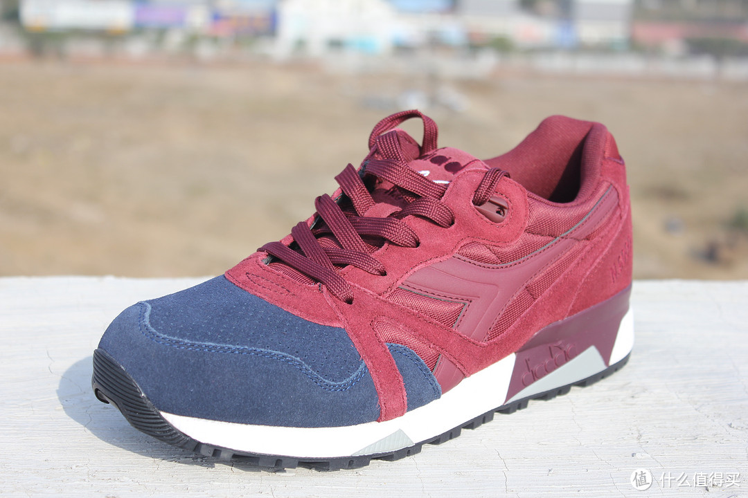 Diadora N9000