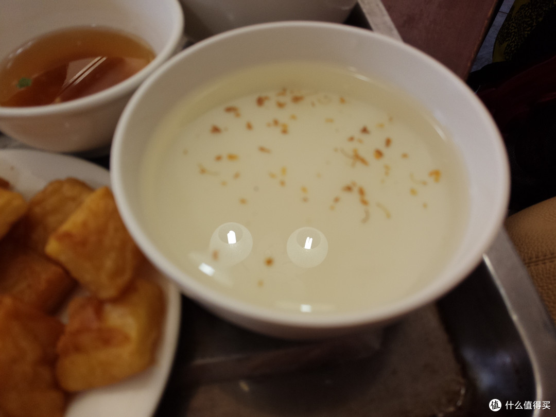 鼎泰丰、姚记炒肝（鼓楼店） 、九门小吃、晟永兴饭庄、山晋云中刀削面、满记甜品