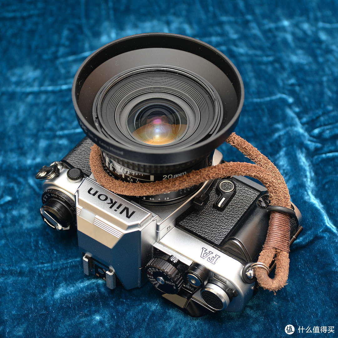 #首晒# 来自1983年的经典：Nikon 尼康 FA 胶片单反相机