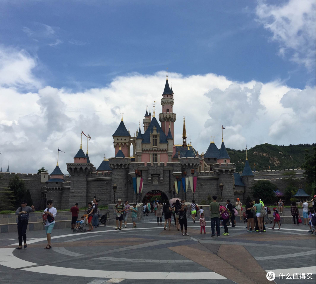 香港迪士尼游记——上海迪士尼开业后的香港迪士尼还值得玩吗？