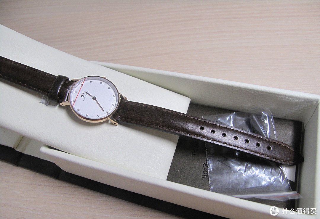 只能随便戴戴的小网红：Daniel Wellington Classy 0903DW 女款时装表